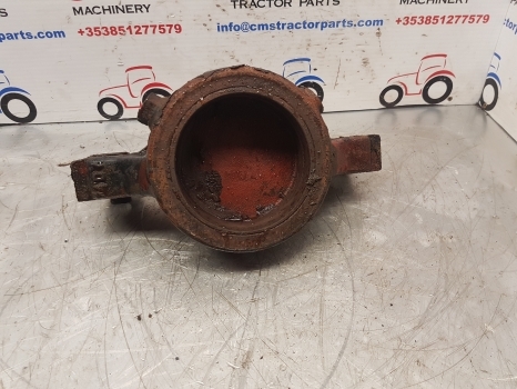 Case 4210, 4230, C90, Cx90, 895 Front Axle Support 1537607c1, 19066 - Essieu avant pour Tracteur agricole: photos 2 Case 4210, 4230, C90, Cx90, 895 Front Axle Support 1537607c1, 19066 - Essieu avant pour Tracteur agricole: photos 2