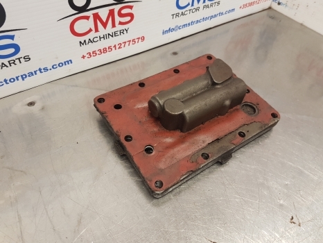 Case 885, 995, 695, 785, 595 Hydraulic Valve, Cover 83190c92, 83190c91 - Valve hydraulique pour Tracteur agricole: photos 3 Case 885, 995, 695, 785, 595 Hydraulic Valve, Cover 83190c92, 83190c91 - Valve hydraulique pour Tracteur agricole: photos 3