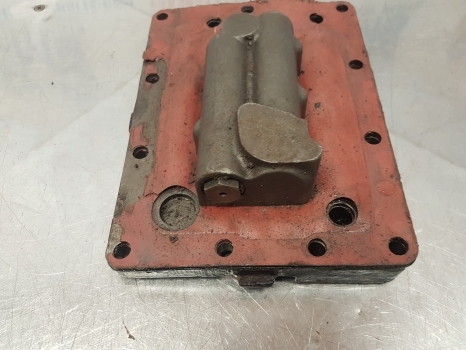 Case 885, 995, 695, 785, 595 Hydraulic Valve, Cover 83190c92, 83190c91 - Valve hydraulique pour Tracteur agricole: photos 4 Case 885, 995, 695, 785, 595 Hydraulic Valve, Cover 83190c92, 83190c91 - Valve hydraulique pour Tracteur agricole: photos 4