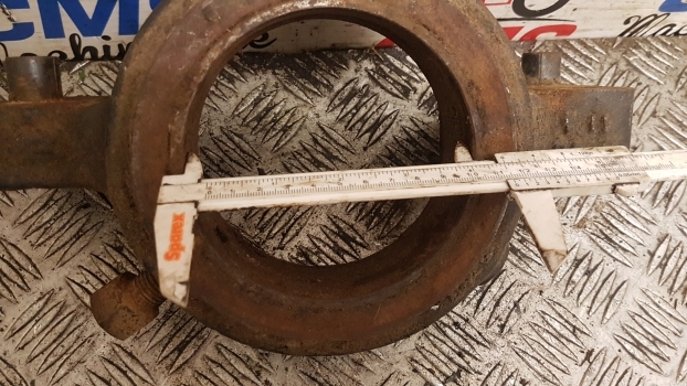 Case Cx70, Cx80, Cx90, Cx100 Front Axle Support Rear B510160 - Essieu avant pour Tracteur agricole: photos 2 Case Cx70, Cx80, Cx90, Cx100 Front Axle Support Rear B510160 - Essieu avant pour Tracteur agricole: photos 2