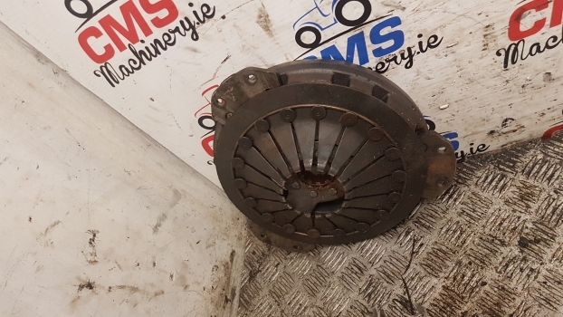 Case International 785 Luk Clutch Pressure Plate 92602c91, 92605c1, 128005511 - Embrayage et pièces pour Tracteur agricole: photos 3 Case International 785 Luk Clutch Pressure Plate 92602c91, 92605c1, 128005511 - Embrayage et pièces pour Tracteur agricole: photos 3