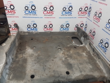 Case Mxm Series Mxm165, Mxm175, Mxm180, Mxm190 Cab Floor Mat 82023465, 82020004 - Cabine et intérieur pour Tracteur agricole: photos 1 Case Mxm Series Mxm165, Mxm175, Mxm180, Mxm190 Cab Floor Mat 82023465, 82020004 - Cabine et intérieur pour Tracteur agricole: photos 1