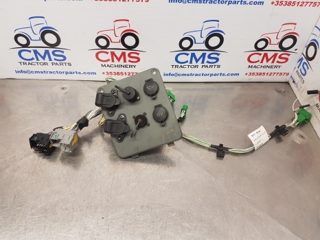 Claas Arion 640, 500, 600, Axion 850 Wiring Loom And Panel 0011265231, 11262040 - Câble/ Fil pour Tracteur agricole: photos 1 Claas Arion 640, 500, 600, Axion 850 Wiring Loom And Panel 0011265231, 11262040 - Câble/ Fil pour Tracteur agricole: photos 1