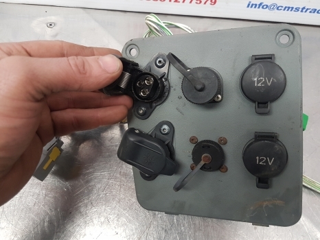 Claas Arion 640, 500, 600, Axion 850 Wiring Loom And Panel 0011265231, 11262040 - Câble/ Fil pour Tracteur agricole: photos 4 Claas Arion 640, 500, 600, Axion 850 Wiring Loom And Panel 0011265231, 11262040 - Câble/ Fil pour Tracteur agricole: photos 4