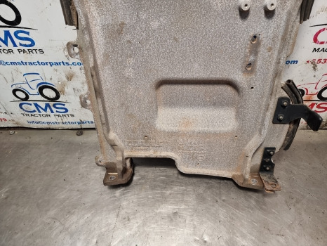 Claas Arion 640, 500, 600, Cab Front Support 2136357, 002163354 - Suspension de cabine: photos 3 Claas Arion 640, 500, 600, Cab Front Support 2136357, 002163354 - Suspension de cabine: photos 3