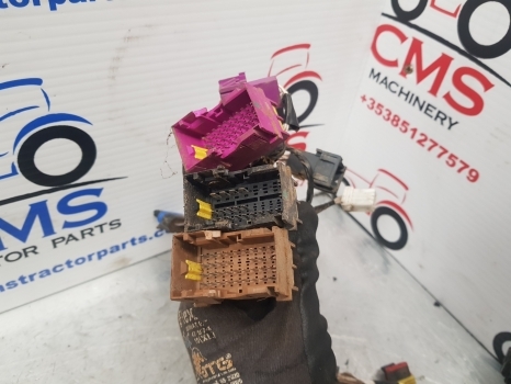Claas Arion 640 Cab Dashboard Wiring Loom 0026081260, 0026081261, 26081260 - Câble/ Fil pour Tracteur agricole: photos 4 Claas Arion 640 Cab Dashboard Wiring Loom 0026081260, 0026081261, 26081260 - Câble/ Fil pour Tracteur agricole: photos 4