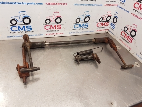 Claas Axos 340 Cx, Celtis, Ergos Parking Brake Lever 7700061065, 7700068412 - Pièces de frein pour Tracteur agricole: photos 1 Claas Axos 340 Cx, Celtis, Ergos Parking Brake Lever 7700061065, 7700068412 - Pièces de frein pour Tracteur agricole: photos 1