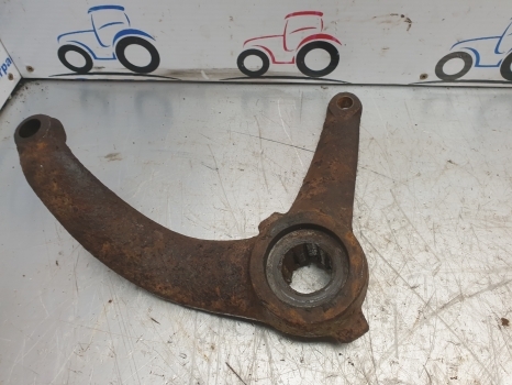 David Brown 996, 990, 995, 880 Steering Arm Lh Side K912084 Manual Steering - Commande de gouvernail pour Tracteur agricole: photos 1 David Brown 996, 990, 995, 880 Steering Arm Lh Side K912084 Manual Steering - Commande de gouvernail pour Tracteur agricole: photos 1