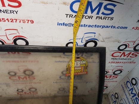 David Brown Case 90, 94 Series 1290, 1394, 1494 Windscreen K262895 K303699 - Fenêtre et pièces pour Tracteur agricole: photos 5 David Brown Case 90, 94 Series 1290, 1394, 1494 Windscreen K262895 K303699 - Fenêtre et pièces pour Tracteur agricole: photos 5