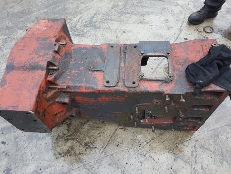 Deutz Dx110, Dx120, Dx90 Transmission Housing 4336716, 4336716r, 04328181 - Boîte de vitesse et pièces pour Tracteur agricole: photos 5 Deutz Dx110, Dx120, Dx90 Transmission Housing 4336716, 4336716r, 04328181 - Boîte de vitesse et pièces pour Tracteur agricole: photos 5
