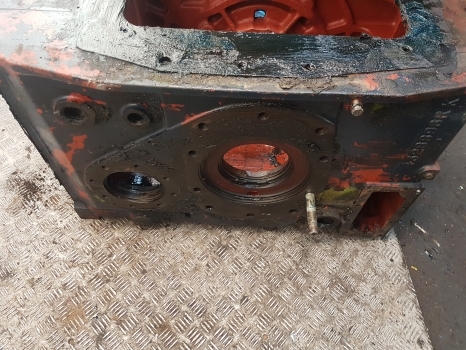 Deutz Dxbis 110, 85, 90 Transmission Back Housing 02388963, 4328896rk, 4328896r - Boîte de vitesse et pièces pour Tracteur agricole: photos 2 Deutz Dxbis 110, 85, 90 Transmission Back Housing 02388963, 4328896rk, 4328896r - Boîte de vitesse et pièces pour Tracteur agricole: photos 2