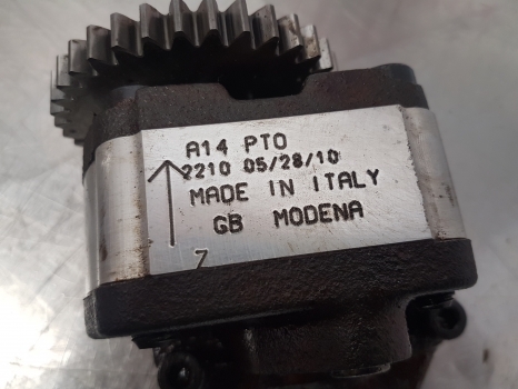 Fiat 1180, 13090, 140-90, 160-90, 180-90 Pto Hydraulic Pump 1930333, 5126478 - Pompe hydraulique pour Tracteur agricole: photos 3 Fiat 1180, 13090, 140-90, 160-90, 180-90 Pto Hydraulic Pump 1930333, 5126478 - Pompe hydraulique pour Tracteur agricole: photos 3