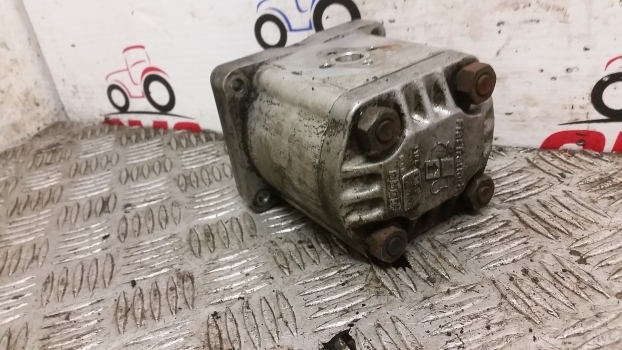 Fiat 780 Hydraulic Pump. Please Check By Photos. - Pompe hydraulique pour Tracteur agricole: photos 4 Fiat 780 Hydraulic Pump. Please Check By Photos. - Pompe hydraulique pour Tracteur agricole: photos 4