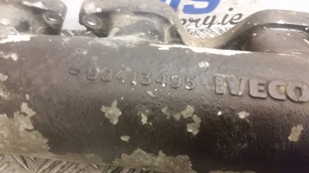Fiat F, F Dt, F100, F110, F115, F120, F130, F130, F140 Intake Manifold 98413495 - Collecteur d'admission pour Tracteur agricole: photos 5 Fiat F, F Dt, F100, F110, F115, F120, F130, F130, F140 Intake Manifold 98413495 - Collecteur d'admission pour Tracteur agricole: photos 5