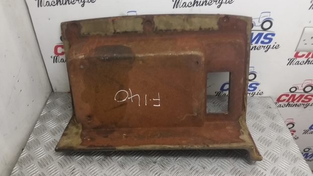 Fiat F140, F100, F120, F130, F140 Dt, F120 Dt, F130 Dtcab Interior Panel - Cabine et intérieur pour Tracteur agricole: photos 2 Fiat F140, F100, F120, F130, F140 Dt, F120 Dt, F130 Dtcab Interior Panel - Cabine et intérieur pour Tracteur agricole: photos 2