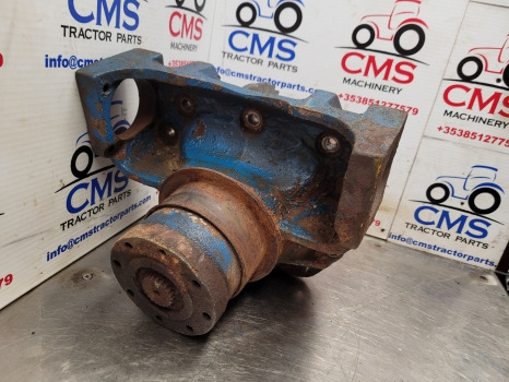 Ford 10 S 7610, 5610, 7810 Front Axle Carraro Differential Unit Car65598, 18670 - Essieu avant: photos 3 Ford 10 S 7610, 5610, 7810 Front Axle Carraro Differential Unit Car65598, 18670 - Essieu avant: photos 3