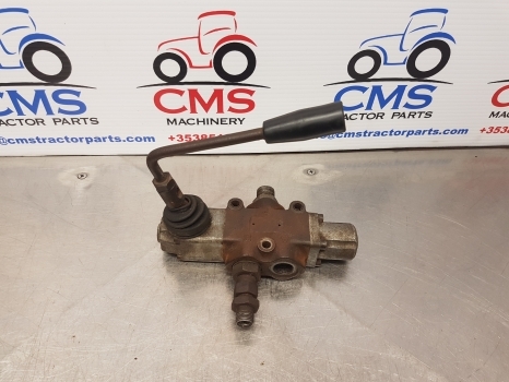 Ford 2000, John Deere, Massey Ferguson Monoblock One Section Valve 00000 - Valve hydraulique pour Tracteur agricole: photos 2 Ford 2000, John Deere, Massey Ferguson Monoblock One Section Valve 00000 - Valve hydraulique pour Tracteur agricole: photos 2