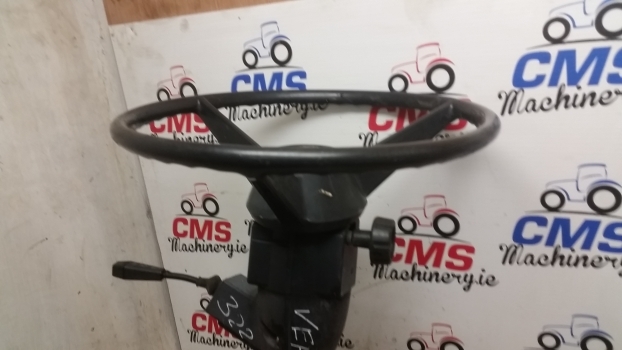 Ford 3230, 3430, 3930, 5130, 4830, 4630 Steering Column E8nn3c529da, 83982650 - Colonne de direction pour Tracteur agricole: photos 4 Ford 3230, 3430, 3930, 5130, 4830, 4630 Steering Column E8nn3c529da, 83982650 - Colonne de direction pour Tracteur agricole: photos 4