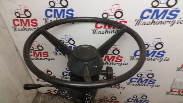 Ford 3230, 3430, 3930, 5130, 4830, 4630 Steering Column E8nn3c529da, 83982650 - Colonne de direction pour Tracteur agricole: photos 5 Ford 3230, 3430, 3930, 5130, 4830, 4630 Steering Column E8nn3c529da, 83982650 - Colonne de direction pour Tracteur agricole: photos 5