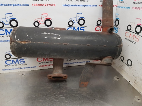 Ford 40 Series, 5640, 6640, 7640 Engine Exhaust Box E9nn5230cd, E9nn5230cd17m - Système d'échappement: photos 2 Ford 40 Series, 5640, 6640, 7640 Engine Exhaust Box E9nn5230cd, E9nn5230cd17m - Système d'échappement: photos 2