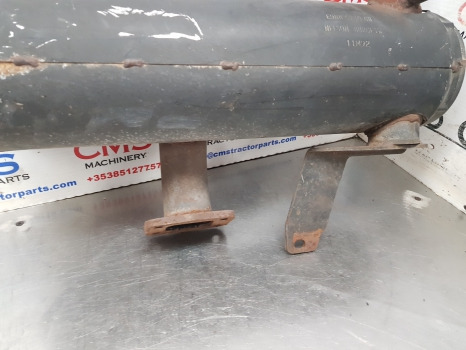 Ford 40 Series, 5640, 6640, 7640 Engine Exhaust Box E9nn5230cd, E9nn5230cd17m - Système d'échappement: photos 5 Ford 40 Series, 5640, 6640, 7640 Engine Exhaust Box E9nn5230cd, E9nn5230cd17m - Système d'échappement: photos 5
