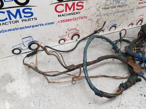 Ford 4600 Frame Wiring Loom D5nn14a103l Check The Pictures - Câble/ Fil pour Tracteur agricole: photos 4 Ford 4600 Frame Wiring Loom D5nn14a103l Check The Pictures - Câble/ Fil pour Tracteur agricole: photos 4