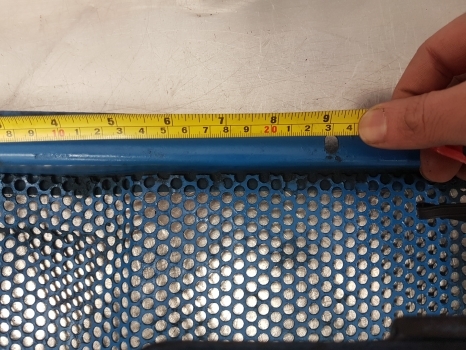 Calandre pour Tracteur agricole Ford 4610 3910, 2310, 2810, 4110 Engine Side Guard Shield Grill E0nn10n334ab11b: photos 9