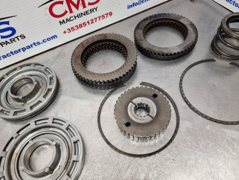 Ford 4630, 30 Series, Clutch Plate, Disc And Hub 86604372, K3660623692 - Embrayage et pièces: photos 4 Ford 4630, 30 Series, Clutch Plate, Disc And Hub 86604372, K3660623692 - Embrayage et pièces: photos 4