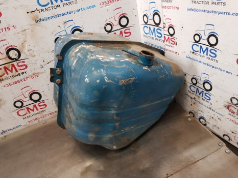 Ford 7600, 6600, 6710, 6610, 7610 Fuel Tank D5nn9002g, 83906888 - Réservoir de carburant: photos 2 Ford 7600, 6600, 6710, 6610, 7610 Fuel Tank D5nn9002g, 83906888 - Réservoir de carburant: photos 2