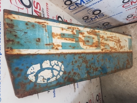 Ford 7600 Lhs Bonnet Hood Panel C7nn16625e, E9nn16a724aa, D5nn16a724b - Capot pour Tracteur agricole: photos 3 Ford 7600 Lhs Bonnet Hood Panel C7nn16625e, E9nn16a724aa, D5nn16a724b - Capot pour Tracteur agricole: photos 3