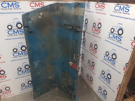 Ford 7600 Rhs Bonnet Hood Panel C7nn16625e, E9nn16a724aa, D5nn16a724b - Capot pour Tracteur agricole: photos 2 Ford 7600 Rhs Bonnet Hood Panel C7nn16625e, E9nn16a724aa, D5nn16a724b - Capot pour Tracteur agricole: photos 2