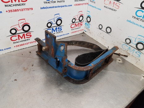 Ford 7610 5610, 6610, 6810, 7710 Sq Cab Fuel Tank Support E4nn9n204ab - Réservoir de carburant: photos 4 Ford 7610 5610, 6610, 6810, 7710 Sq Cab Fuel Tank Support E4nn9n204ab - Réservoir de carburant: photos 4