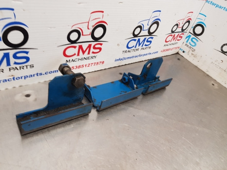 Ford 7610 5610, 6610, 6810, 7710 Sq Cab Tank Bracket Shield E4nn9r276ab11b - Réservoir de carburant: photos 2 Ford 7610 5610, 6610, 6810, 7710 Sq Cab Tank Bracket Shield E4nn9r276ab11b - Réservoir de carburant: photos 2