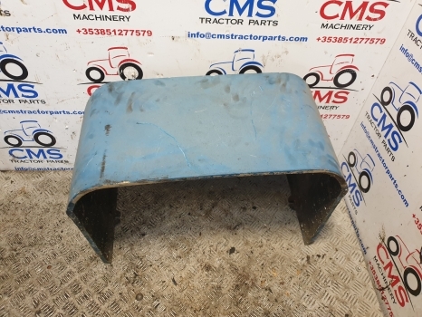 Ford 7810, 7910, 8210 Bonnet Cover Panel In Front Of The Cab D5nn9n128a - Capot pour Tracteur agricole: photos 1 Ford 7810, 7910, 8210 Bonnet Cover Panel In Front Of The Cab D5nn9n128a - Capot pour Tracteur agricole: photos 1