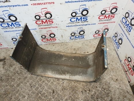 Ford 7810, 7910, 8210 Bonnet Cover Panel In Front Of The Cab D5nn9n128a - Capot pour Tracteur agricole: photos 5 Ford 7810, 7910, 8210 Bonnet Cover Panel In Front Of The Cab D5nn9n128a - Capot pour Tracteur agricole: photos 5