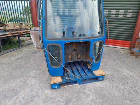 Ford 7810, 7910, 8210, Complete Super Q Cab Series 2, Complete Cab Cab No60 - Cabine: photos 3 Ford 7810, 7910, 8210, Complete Super Q Cab Series 2, Complete Cab Cab No60 - Cabine: photos 3