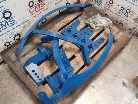 Ford 8210, Front Mudguard Bracket Kit Carraro E6nn16c199ba - Aile: photos 2 Ford 8210, Front Mudguard Bracket Kit Carraro E6nn16c199ba - Aile: photos 2