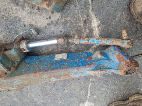 Ford 8240, 8340 Carraro 709/hd Front Axle Beam Housing With Differential 19015 - Essieu et pièces: photos 2 Ford 8240, 8340 Carraro 709/hd Front Axle Beam Housing With Differential 19015 - Essieu et pièces: photos 2