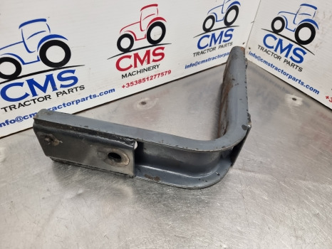 Ford 8340, 40 Series,fuel Tank Support Bracket Rear E9nn9097ab14m, 81865407 - Réservoir de carburant: photos 2 Ford 8340, 40 Series,fuel Tank Support Bracket Rear E9nn9097ab14m, 81865407 - Réservoir de carburant: photos 2