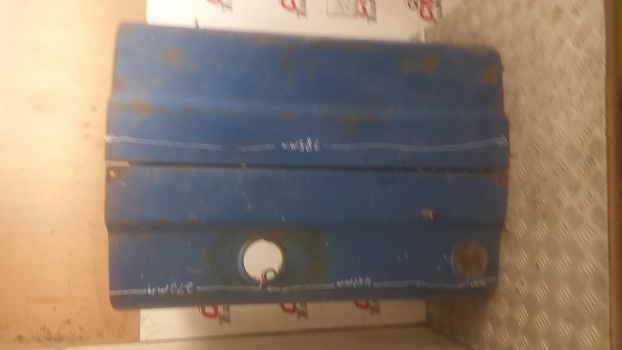 Ford Ford Bonnet Complete - Capot pour Tracteur agricole: photos 1 Ford Ford Bonnet Complete - Capot pour Tracteur agricole: photos 1