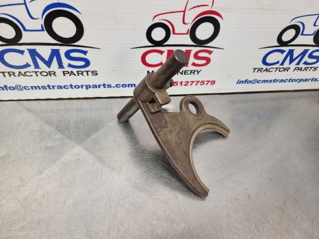 Ford Tw5, Tw15, Tw20, Tw25, Tw30, 8530 Transmission Selector Fork D8nn7n362aa - Transmission: photos 2 Ford Tw5, Tw15, Tw20, Tw25, Tw30, 8530 Transmission Selector Fork D8nn7n362aa - Transmission: photos 2