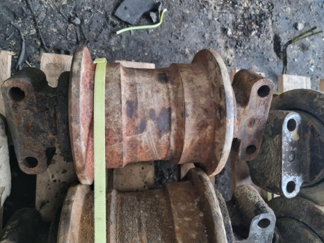 Hyundai Robex 130lc-3 Roller Lower Assy 81e6-2002; 82e6-2201; 82e6-2202 - Galet à chenilles pour Engins de chantier: photos 1 Hyundai Robex 130lc-3 Roller Lower Assy 81e6-2002; 82e6-2201; 82e6-2202 - Galet à chenilles pour Engins de chantier: photos 1