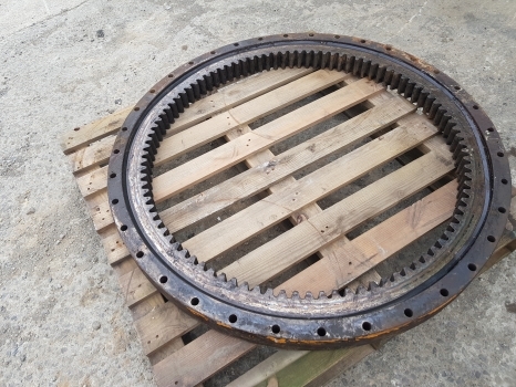 Hyundai Robex 130lc-3 Swing Rotary Gear 81e3-10010 - Transmission pour Tracteur agricole: photos 3 Hyundai Robex 130lc-3 Swing Rotary Gear 81e3-10010 - Transmission pour Tracteur agricole: photos 3