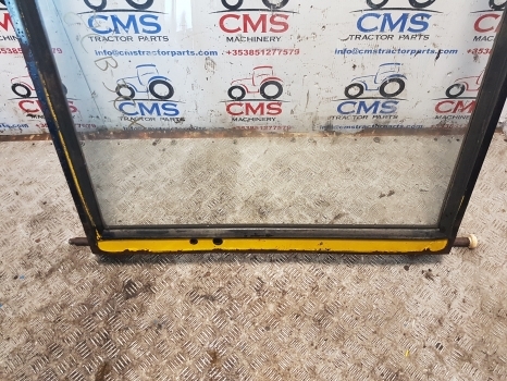 Jcb 3cx Sitemaster Rear Window Frame With Glass 121/07000, 92606001, 657/00018 - Fenêtre et pièces pour Tractopelle: photos 2 Jcb 3cx Sitemaster Rear Window Frame With Glass 121/07000, 92606001, 657/00018 - Fenêtre et pièces pour Tractopelle: photos 2