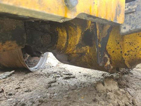 Jcb 533-105, 530, 540 Front Axle Differential Unit Complete 18.16:1, 453/3338 - Essieu avant pour Machine agricole: photos 1 Jcb 533-105, 530, 540 Front Axle Differential Unit Complete 18.16:1, 453/3338 - Essieu avant pour Machine agricole: photos 1