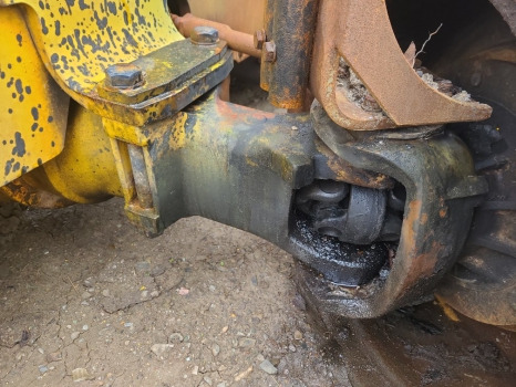 Jcb 533-105 Front Axle Housing Lhs Rhs 53/23001, 458/20667 - Essieu avant pour Machine agricole: photos 1 Jcb 533-105 Front Axle Housing Lhs Rhs 53/23001, 458/20667 - Essieu avant pour Machine agricole: photos 1