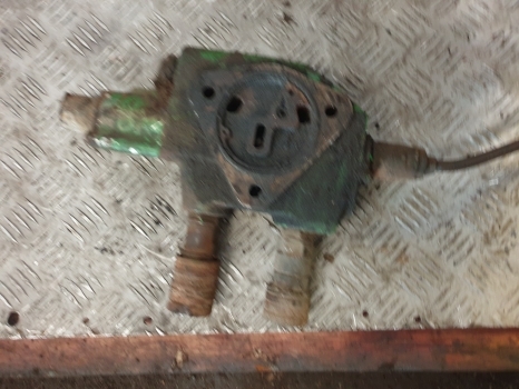 John Deere 6000 & 6020 Series Hydraulic Spool Valve Al169789, Al169859, Al110178 - Valve hydraulique pour Tracteur agricole: photos 3 John Deere 6000 & 6020 Series Hydraulic Spool Valve Al169789, Al169859, Al110178 - Valve hydraulique pour Tracteur agricole: photos 3
