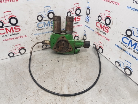John Deere 6000 Series 6400 Hydraulic Spool Valve Al75842, 8506e - Hydraulique: photos 1 John Deere 6000 Series 6400 Hydraulic Spool Valve Al75842, 8506e - Hydraulique: photos 1