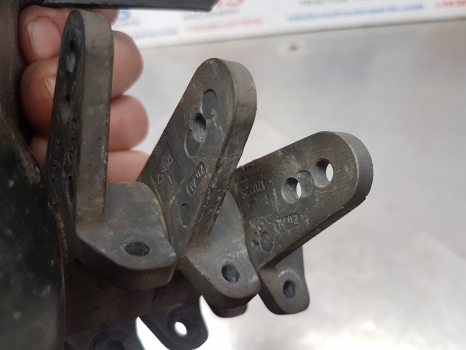 John Deere 6115m, 6m Series, Cab Shift Lever Bracket Al76483, Al173418, Al173417 - Carrosserie et extérieur pour Tracteur agricole: photos 5 John Deere 6115m, 6m Series, Cab Shift Lever Bracket Al76483, Al173418, Al173417 - Carrosserie et extérieur pour Tracteur agricole: photos 5