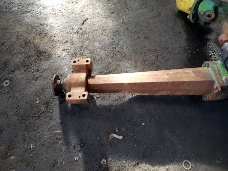 John Deere 6210r Front Axle Suspension Bracket L204767, L206438, L213495 - Suspension pour Tracteur agricole: photos 1 John Deere 6210r Front Axle Suspension Bracket L204767, L206438, L213495 - Suspension pour Tracteur agricole: photos 1